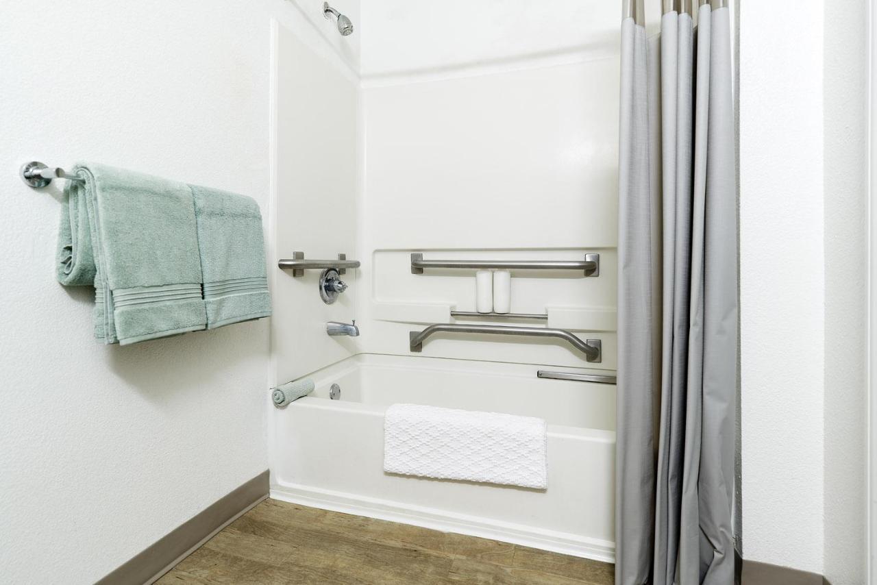 Intown Suites Extended Stay West Palm Beach Fl - Military Trail Rd Dış mekan fotoğraf